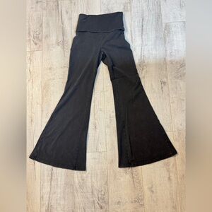 Offline by Aerie Super Flare Foldover Yoga Pants - Size S Short